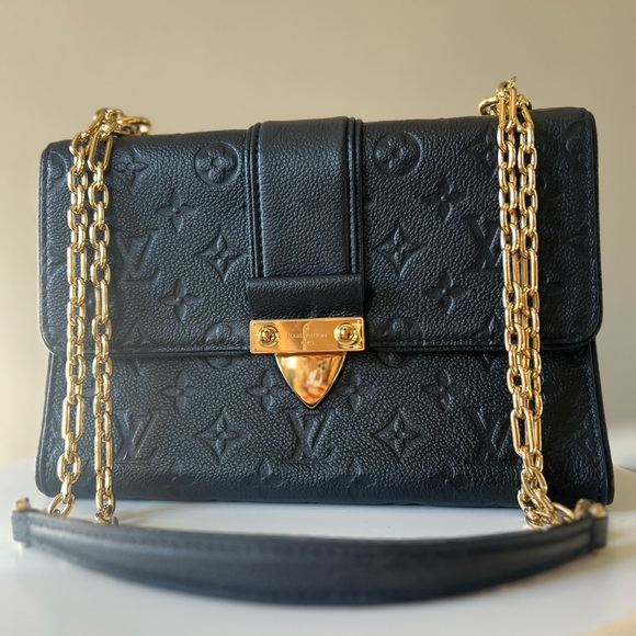 Louis Vuitton Chain Shoulder Bag Monogram
Amnlant Noir SAINT SULPICE PM - Picture 16 of 16